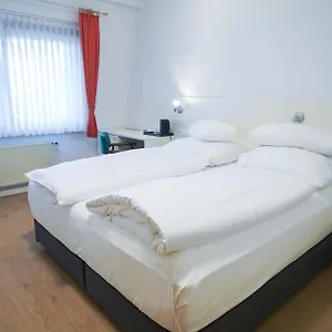 Am Kapellenberg Bed & Breakfast Viernheim