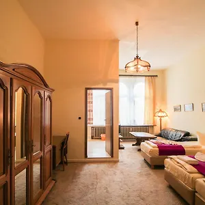 Hotelpension Margrit Guest house Berlin